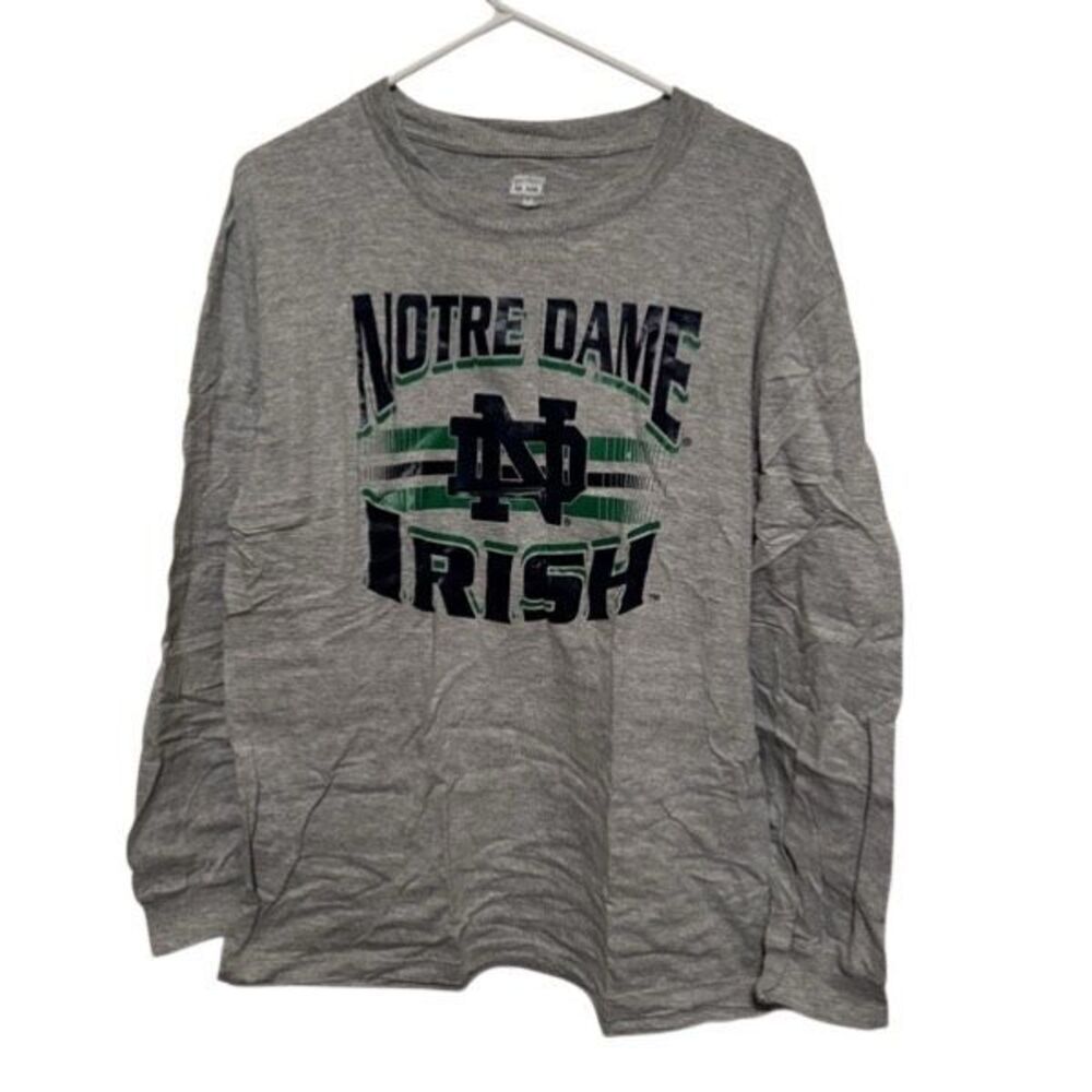 Notre Dame Irish Size Medium Long Sleeved T-Shirt